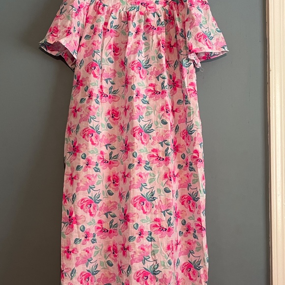 SELLING ELEGANT EMILY NIGHTGOWN SIZE MEDIUM FLORAL COLOR BNWT SHORT SLEEVE - Picture 12 of 12